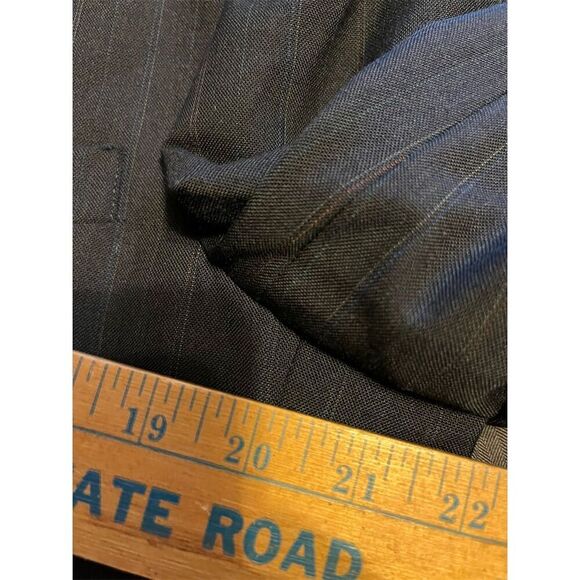 Towncraft Men's Gray Pinstripe Blazer Size 44 Short Classic Fit - Picture 6 of 11
